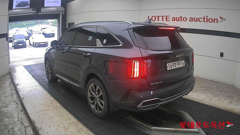 2023 KIA SORENTO