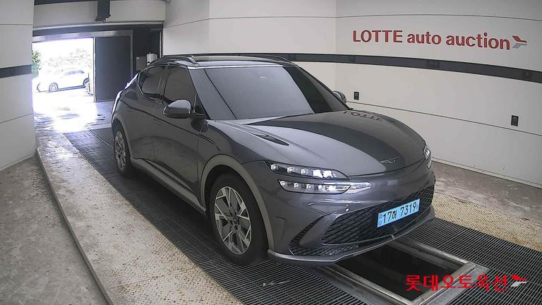 2022 GENESIS GV60