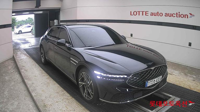 2022 GENESIS G90