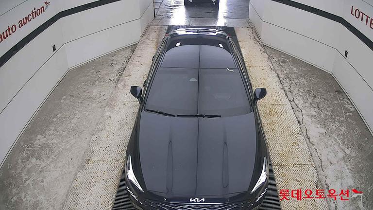 2022 KIA K8