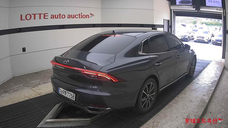 2022 HYUNDAI Grandeur