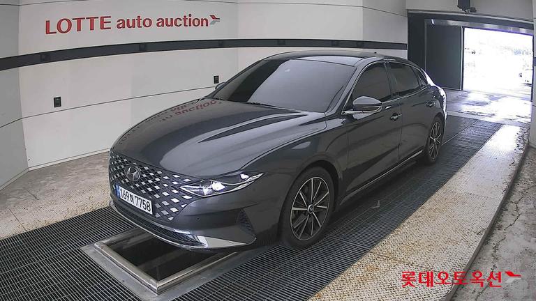 2022 HYUNDAI Grandeur