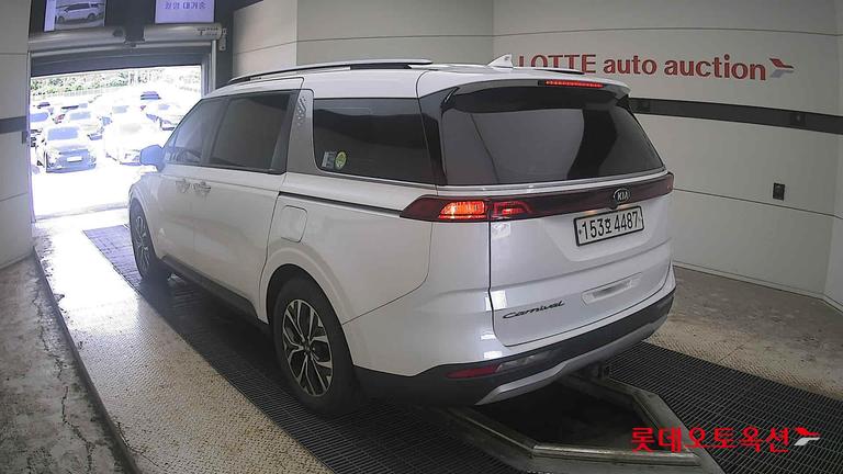 2021 KIA Carnival