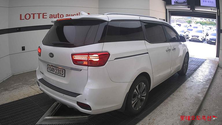 2020 KIA Carnival