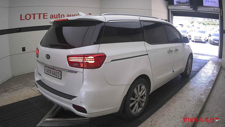 2020 KIA Carnival