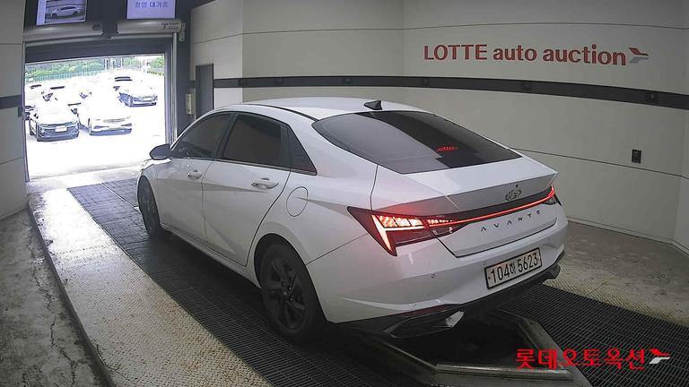 2021 HYUNDAI Avante