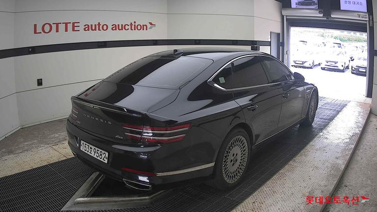 2021 GENESIS G80