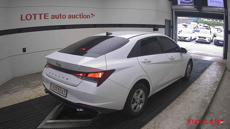 2021 HYUNDAI Avante