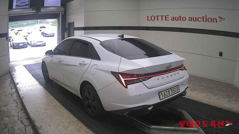 2021 HYUNDAI Avante