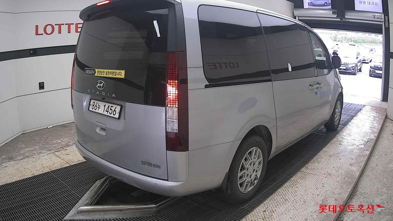 2022 HYUNDAI Staria