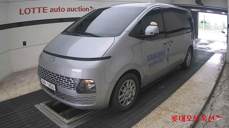 2022 HYUNDAI Staria