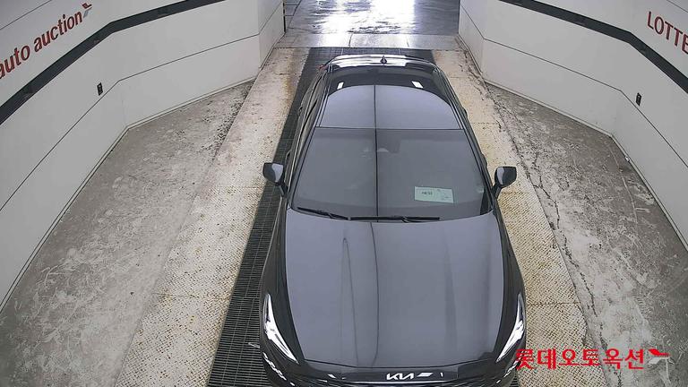 2022 KIA K8