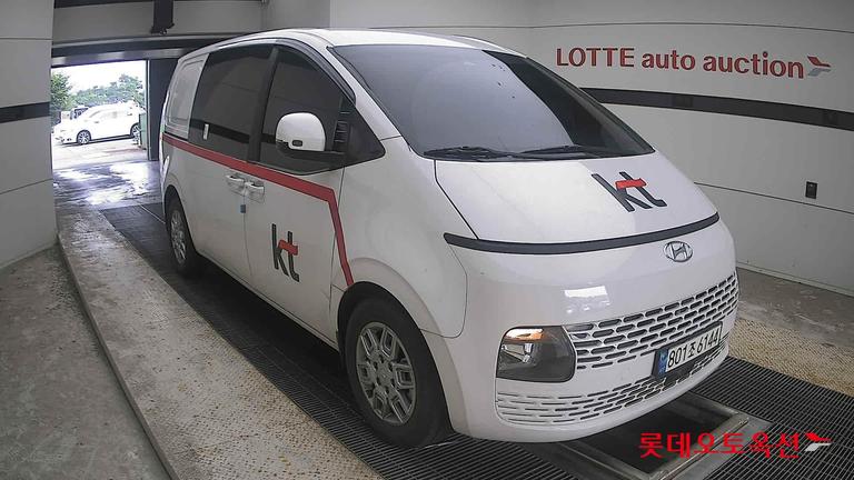 2022 HYUNDAI Staria