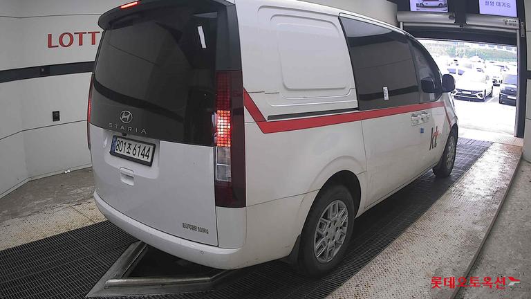 2022 HYUNDAI Staria