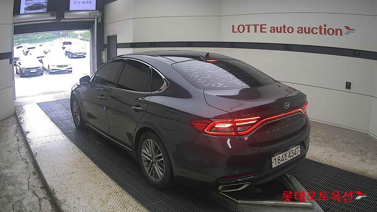 2018 HYUNDAI Grandeur