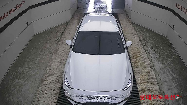 2023 KIA K8