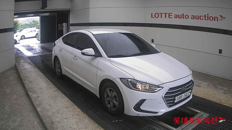 2016 HYUNDAI Avante