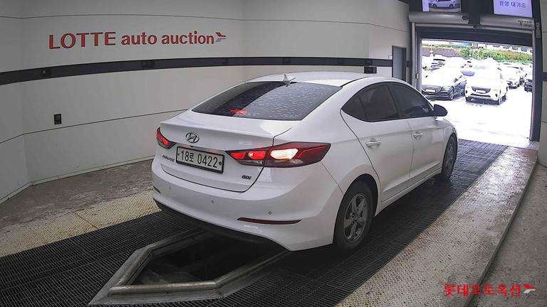 2016 HYUNDAI Avante