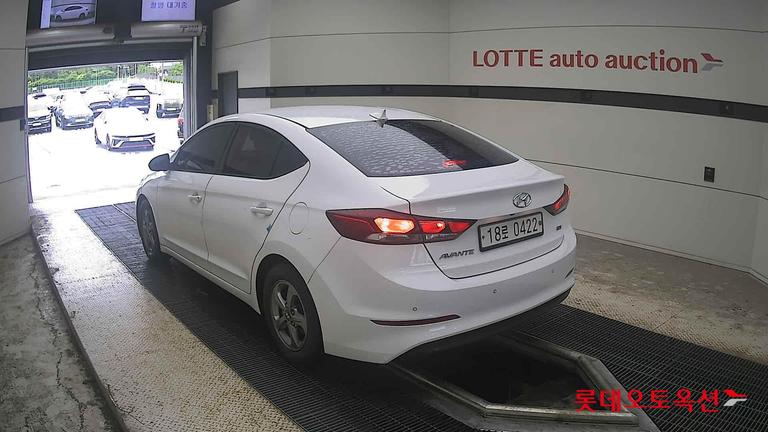 2016 HYUNDAI Avante