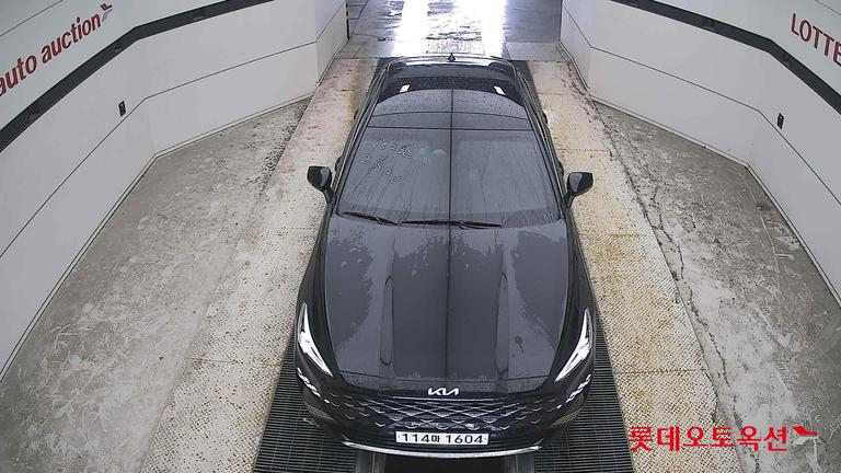 2022 KIA K8