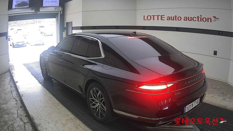 2022 GENESIS G90