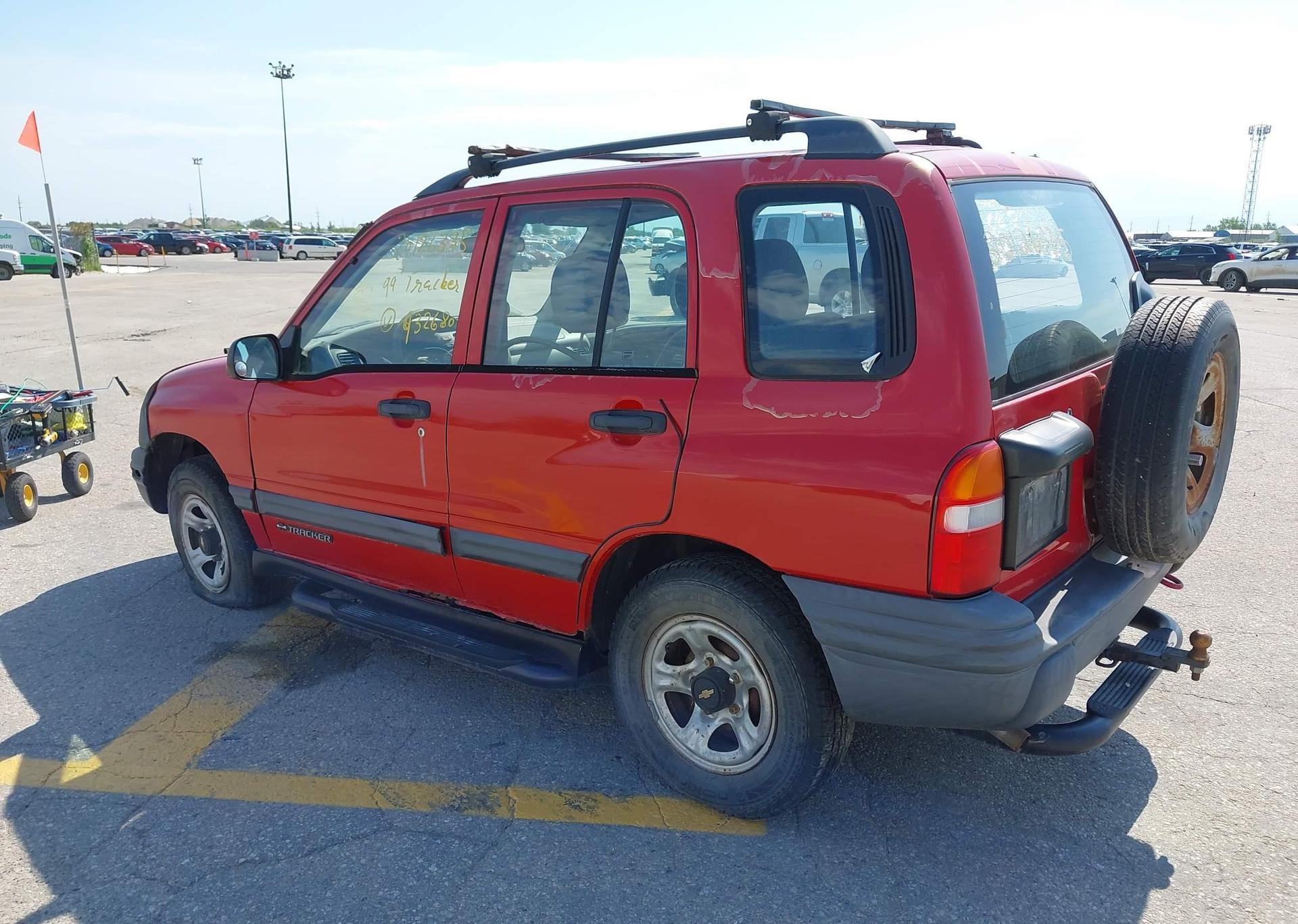 1999 CHEVROLET TRACKER
