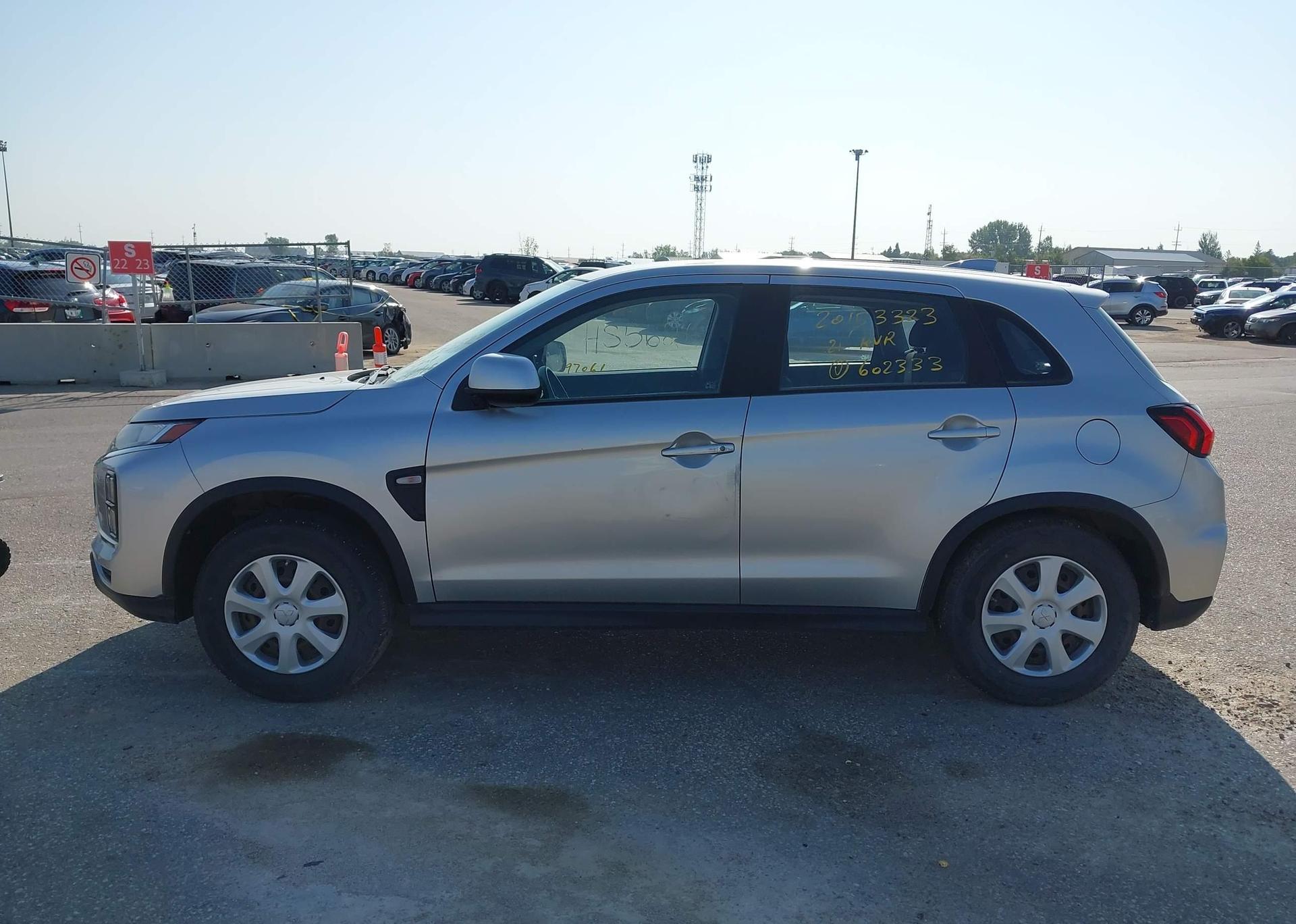 2021 MITSUBISHI RVR ES