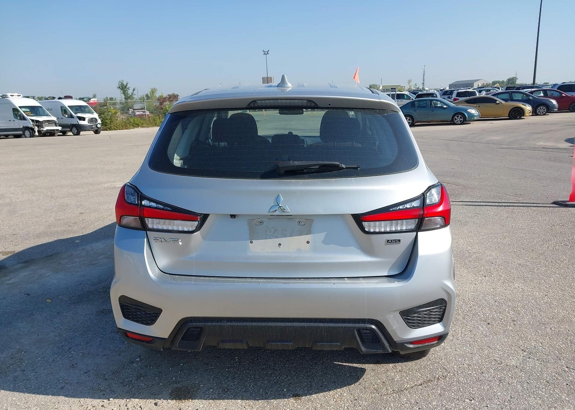 2021 MITSUBISHI RVR ES