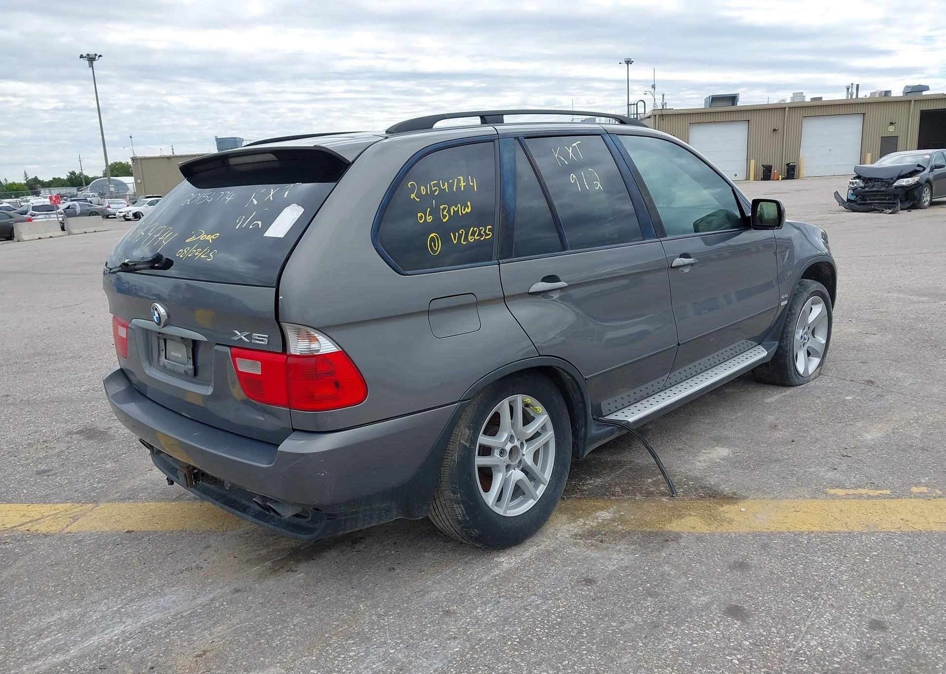 2006 BMW X5 4.4I