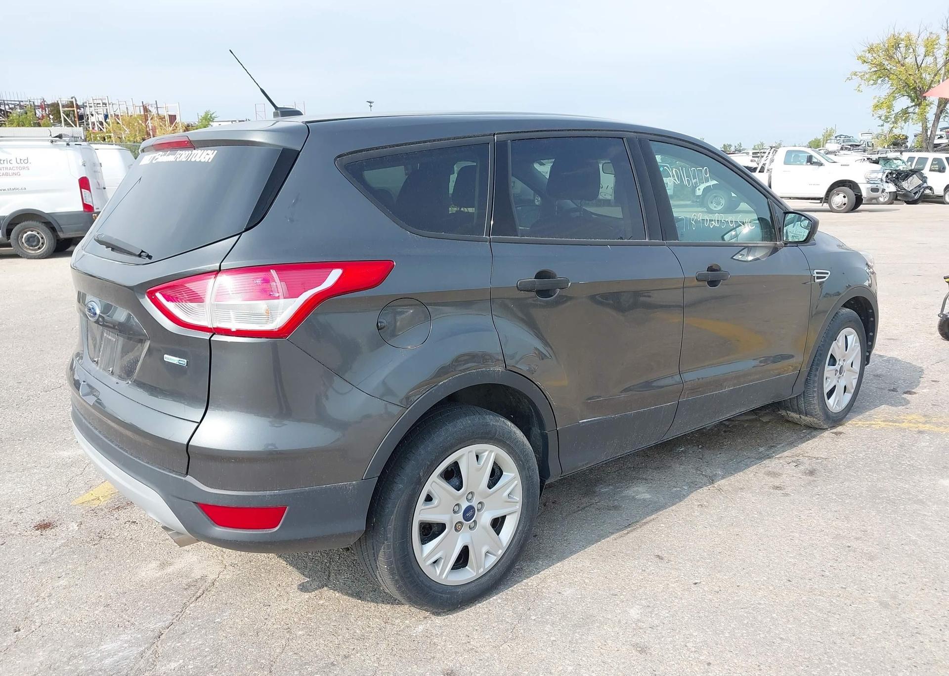 2016 FORD ESCAPE S