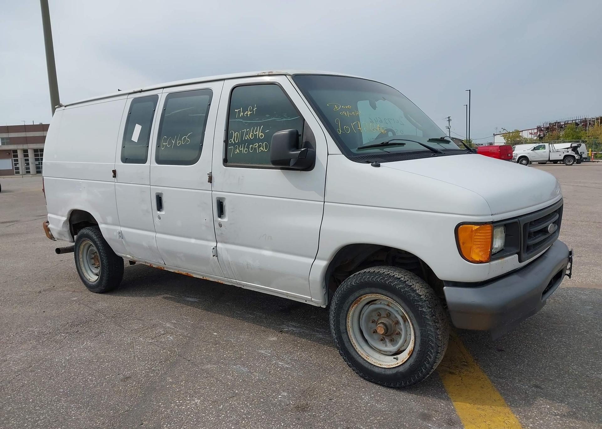2005 FORD E250 ECONOLINE CARGO