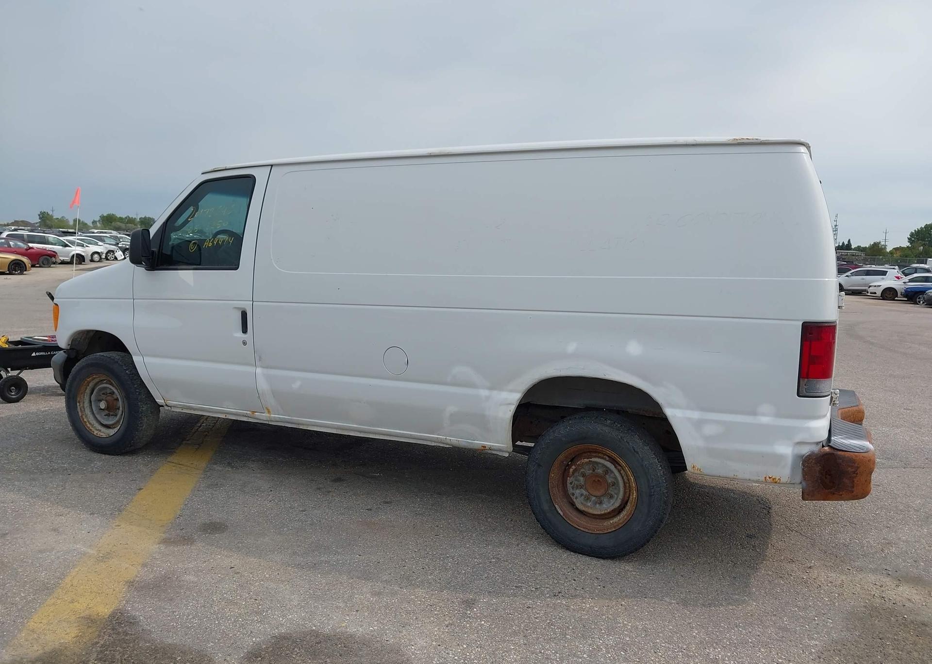 2005 FORD E250 ECONOLINE CARGO