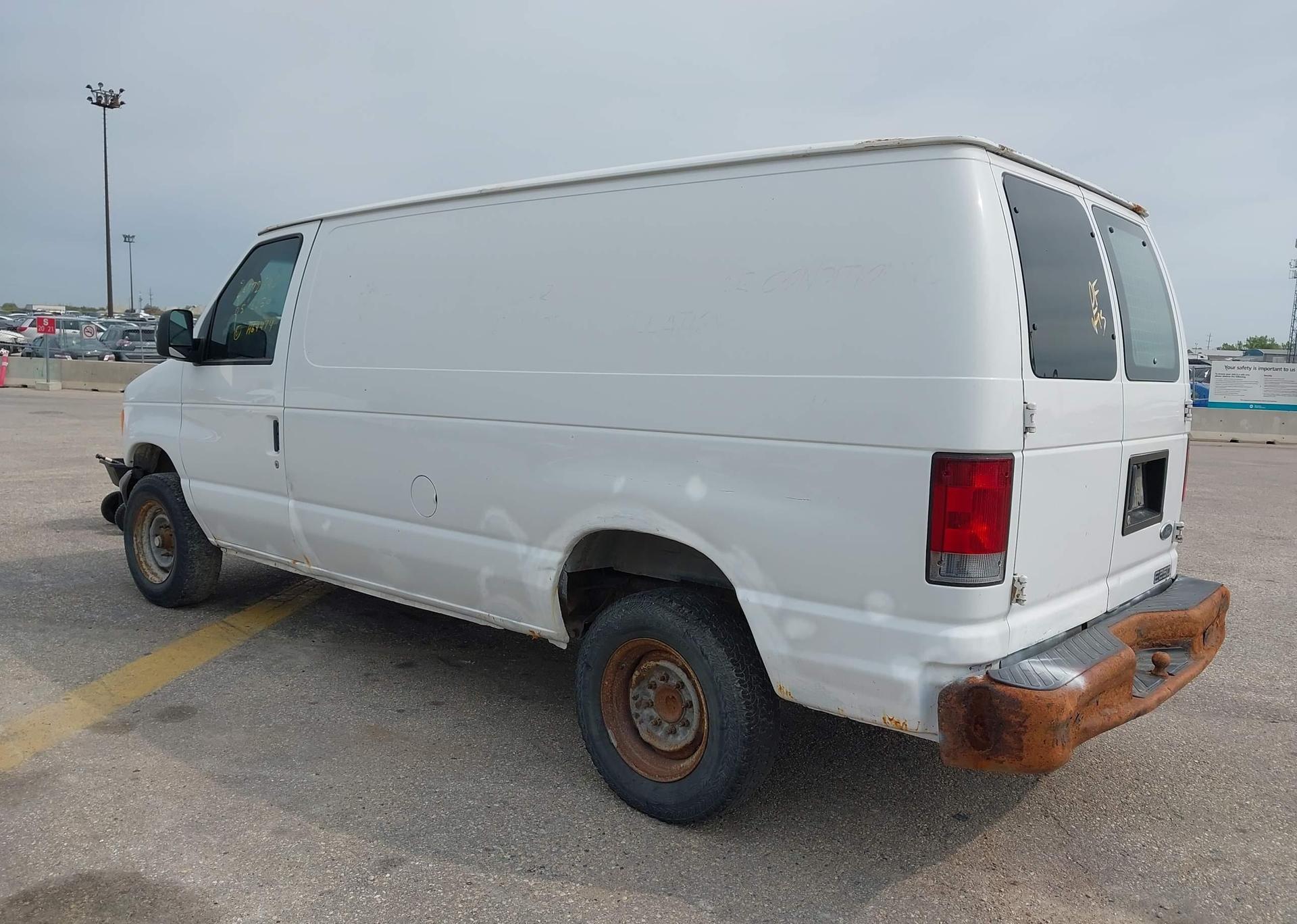 2005 FORD E250 ECONOLINE CARGO