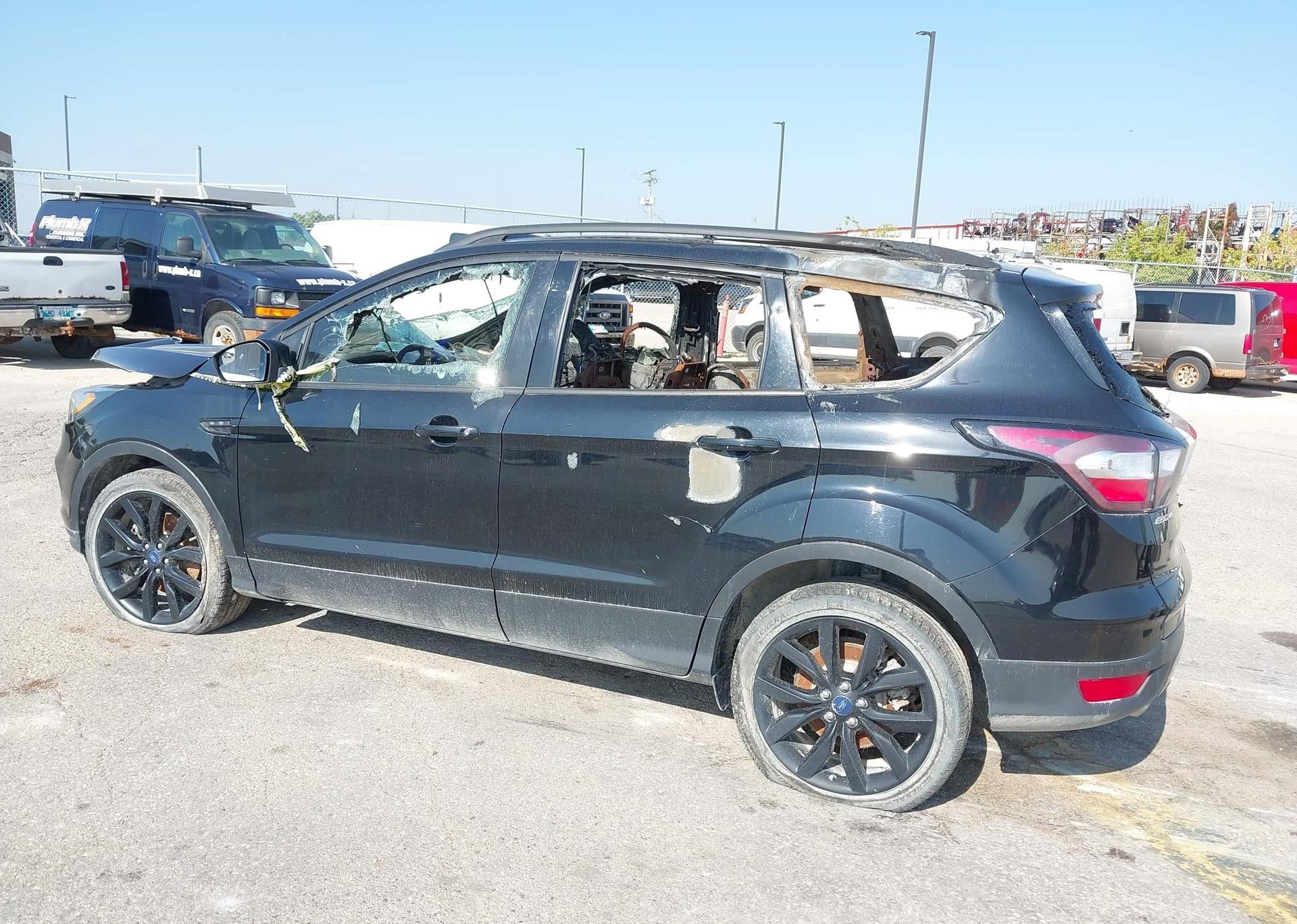 2018 FORD ESCAPE SE