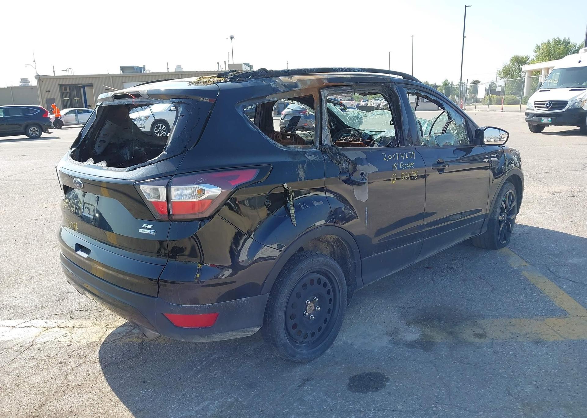 2018 FORD ESCAPE SE