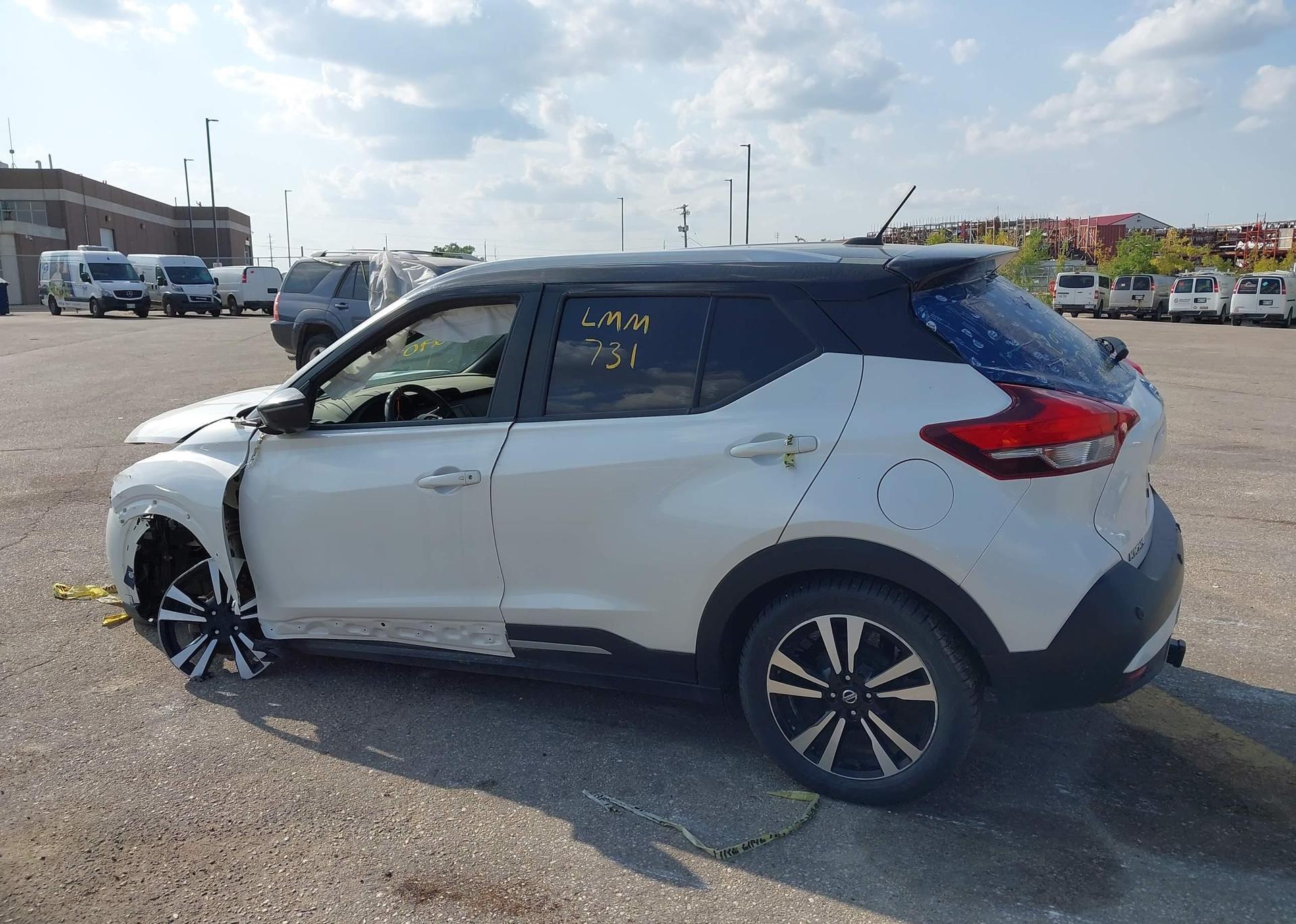 2020 NISSAN KICKS SR