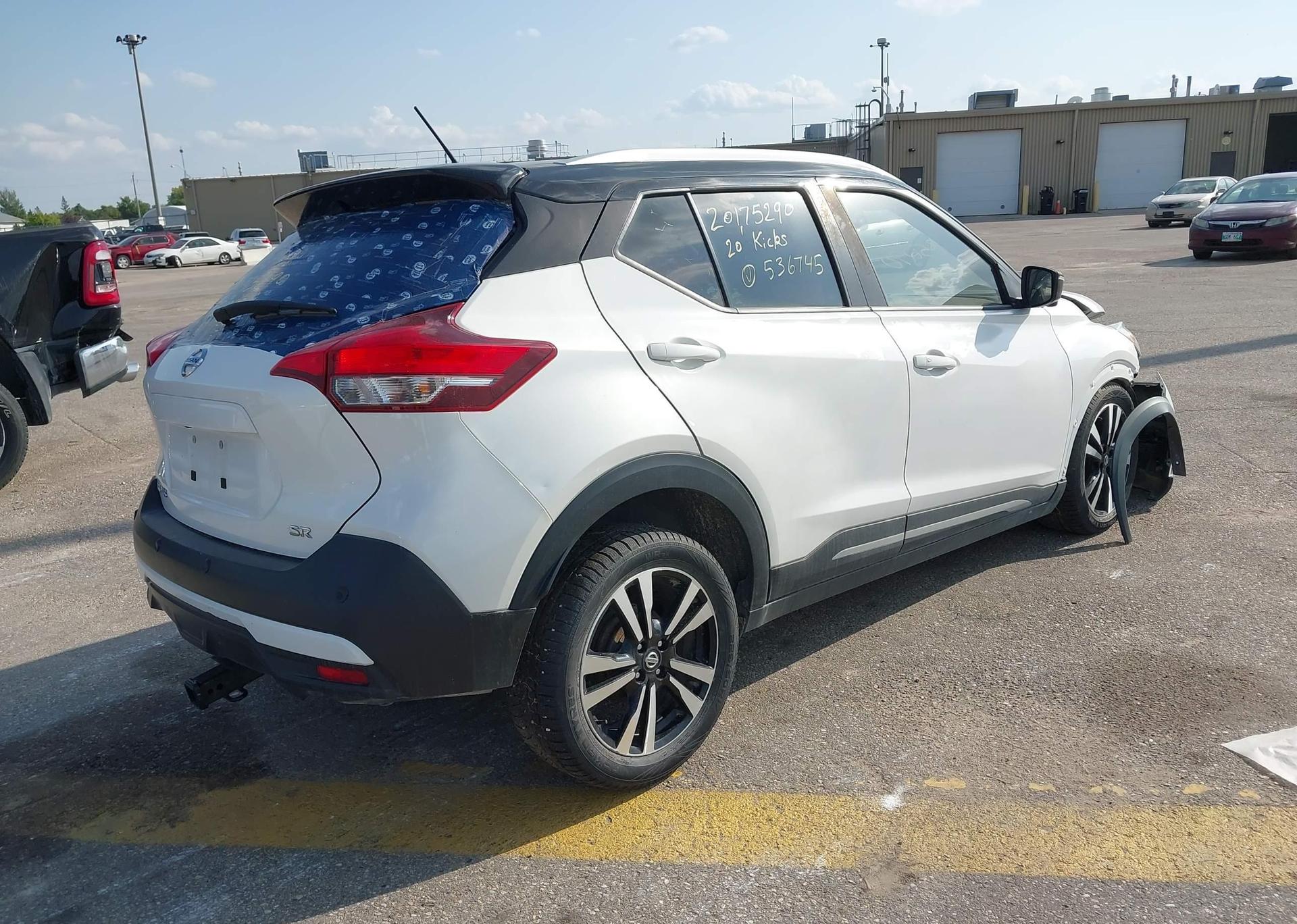 2020 NISSAN KICKS SR