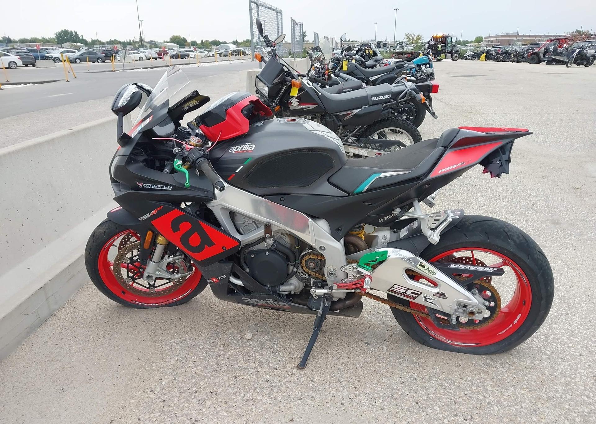 2017 APRILIA RSV4 RR