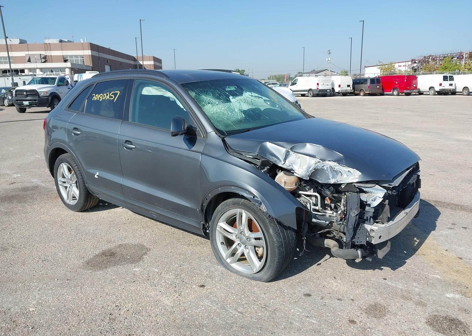 2017 AUDI Q3