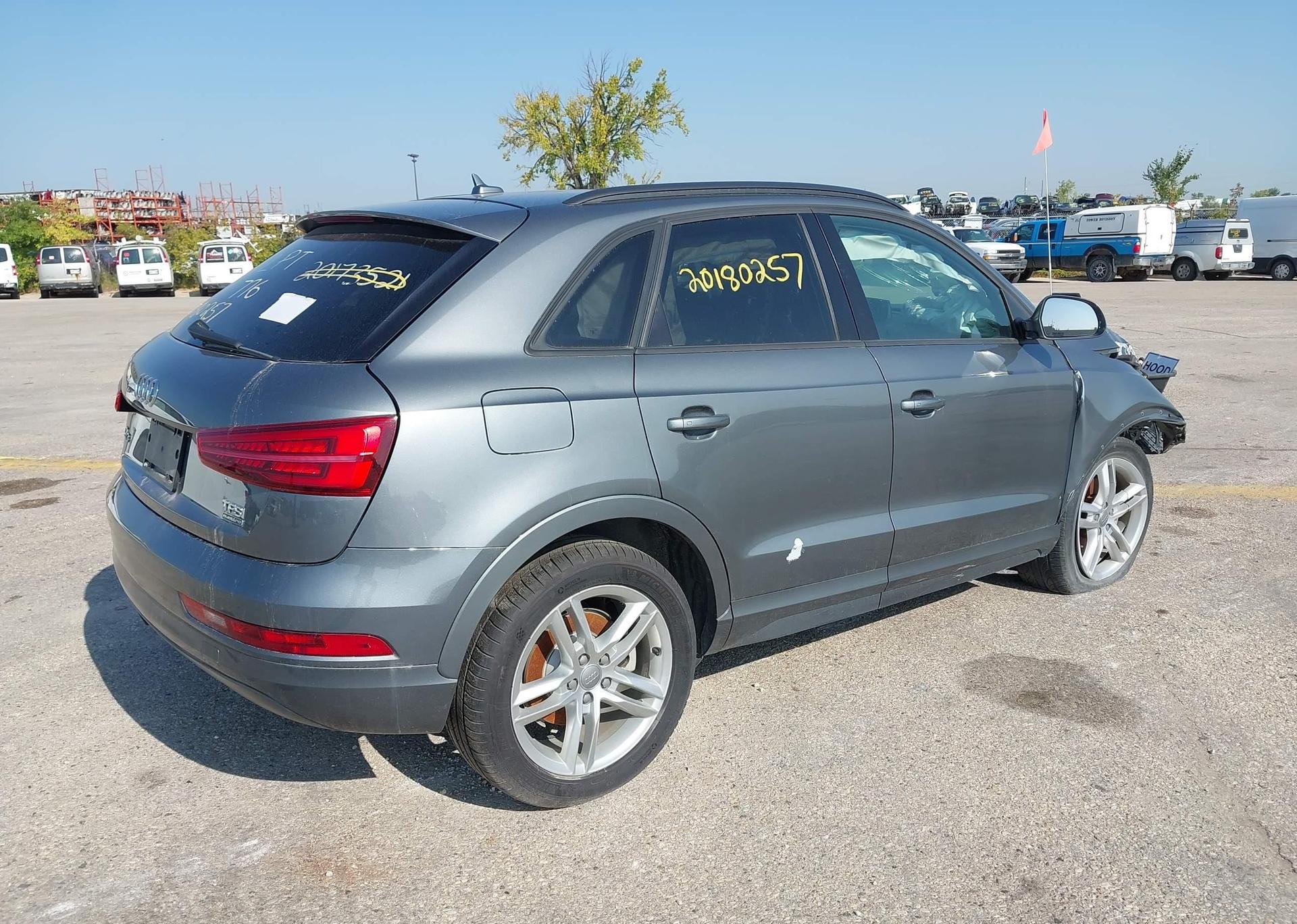 2017 AUDI Q3