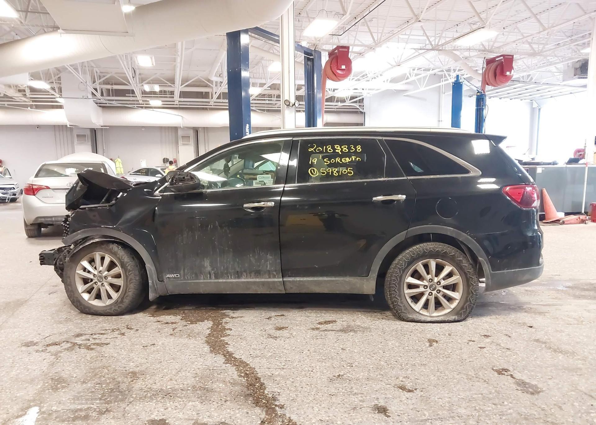 2019 KIA SORENTO EX