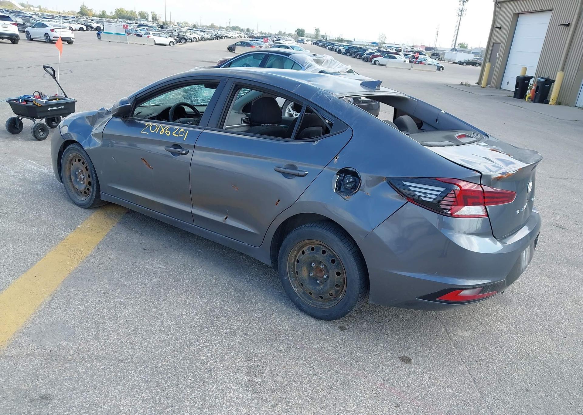 2020 HYUNDAI elantra se