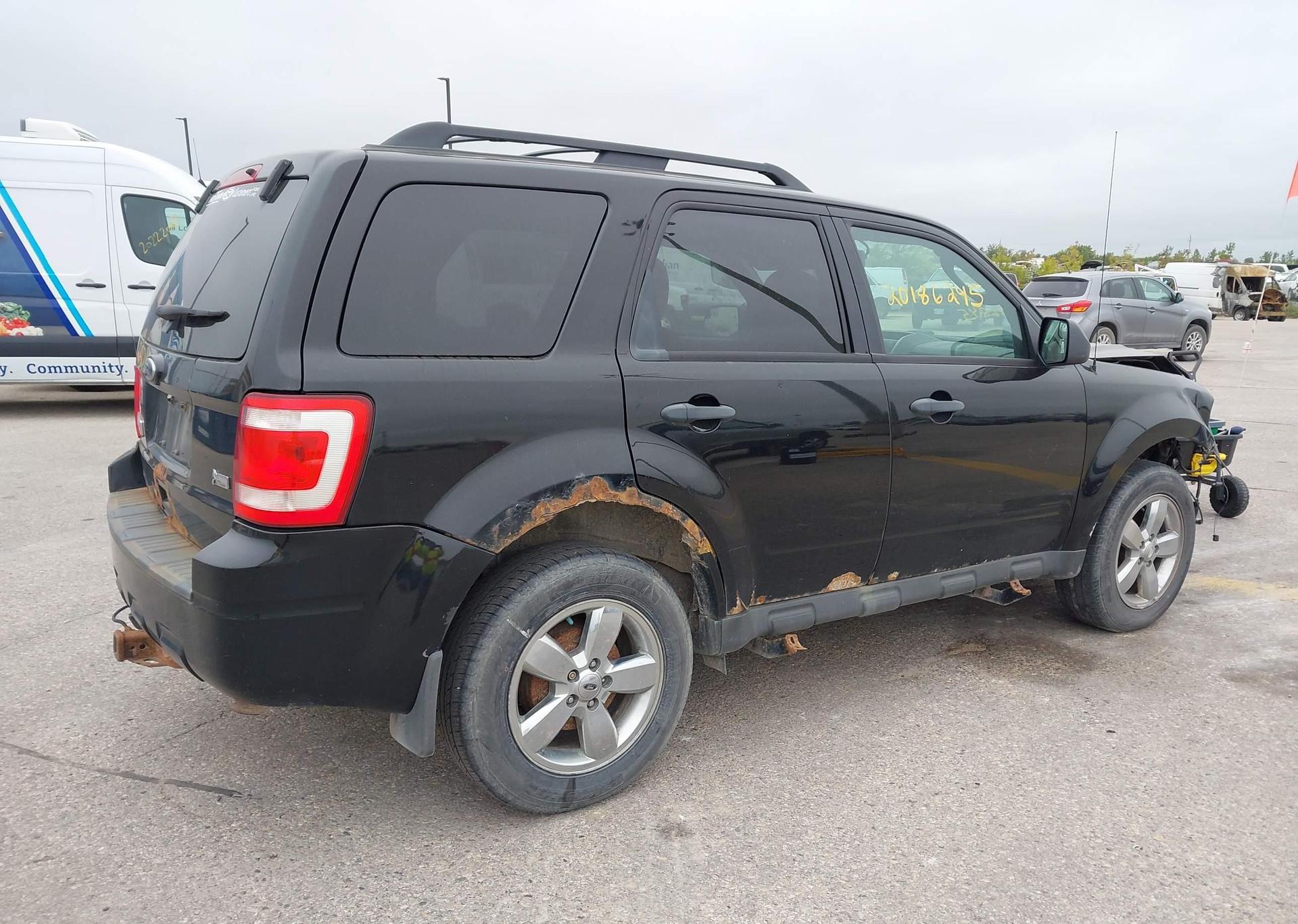 2010 FORD ESCAPE XLT V6