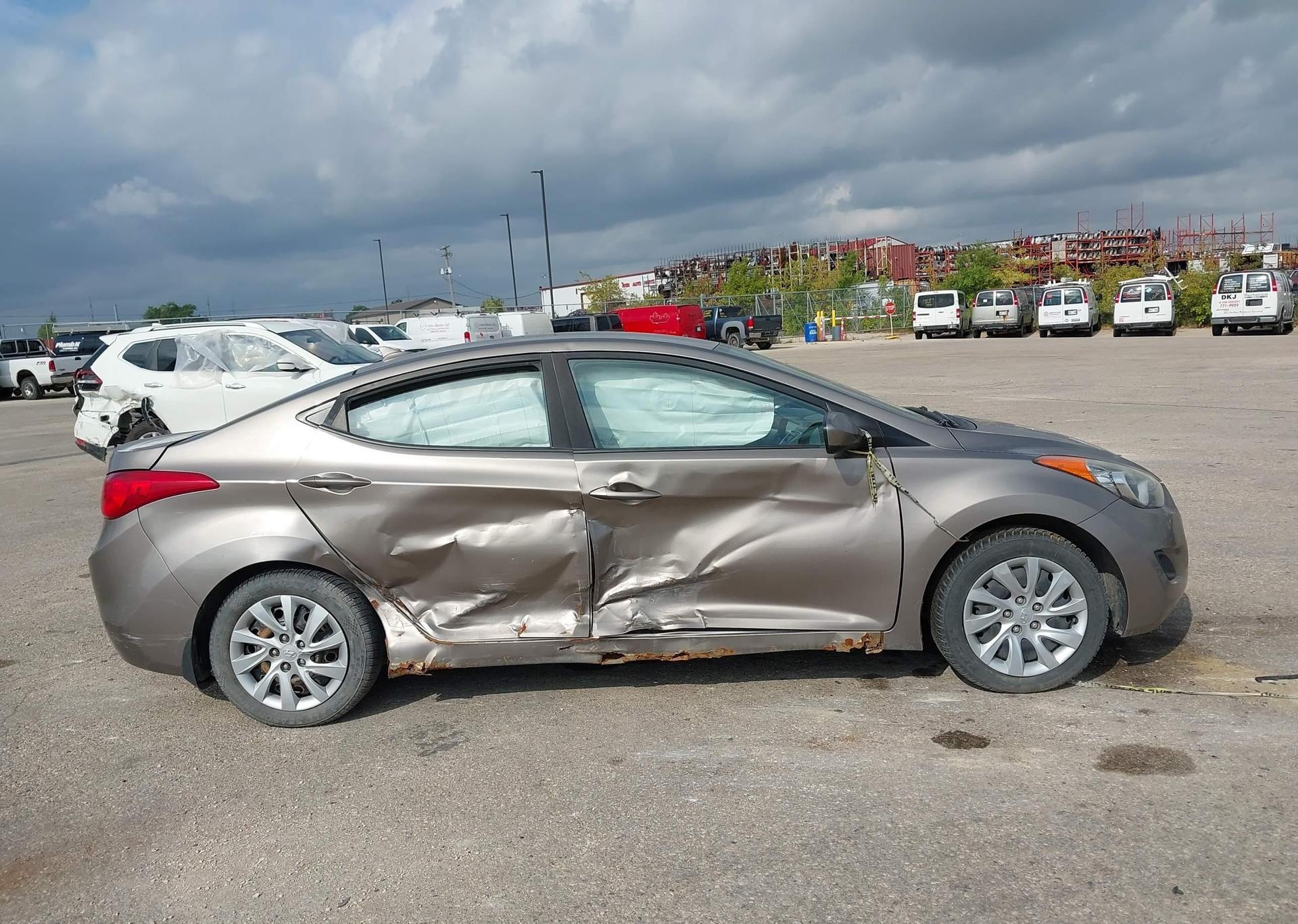 2012 HYUNDAI ELANTRA GLS