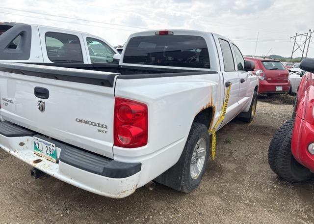 2011 DODGE DAKOTA SXT CREW CAB
