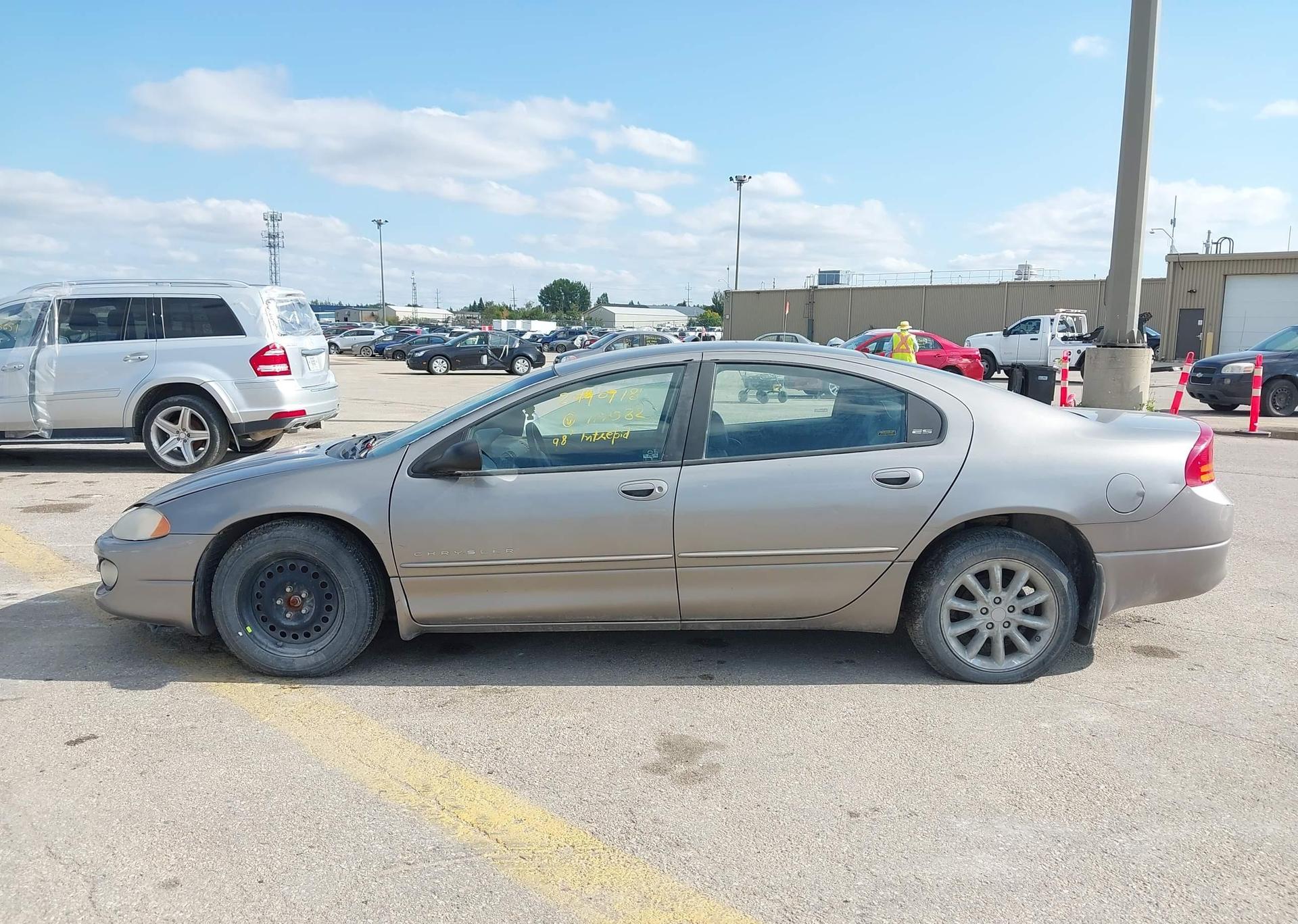 1998 CHRYSLER INTREPID ES