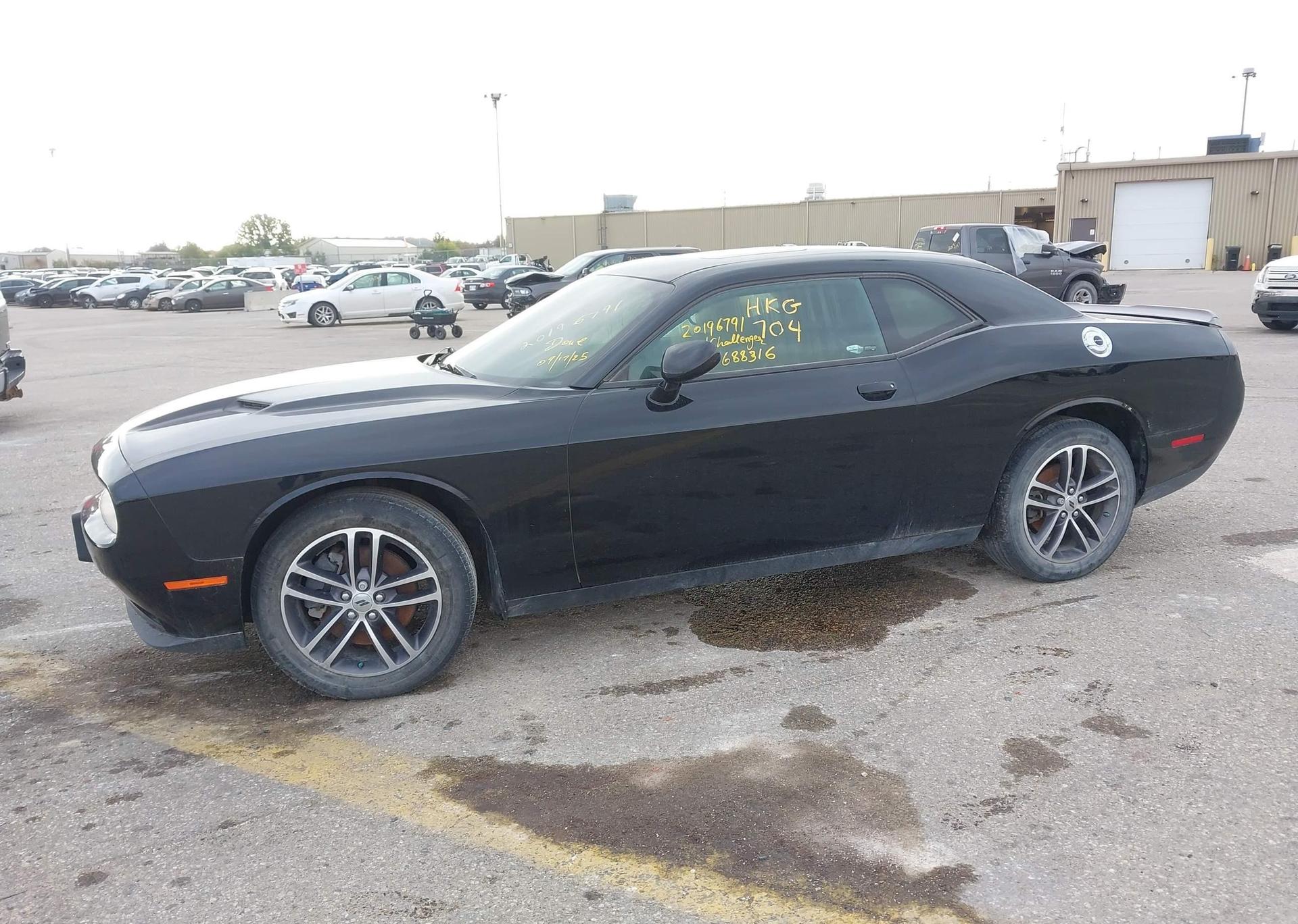 2019 DODGE CHALLENGER SXT