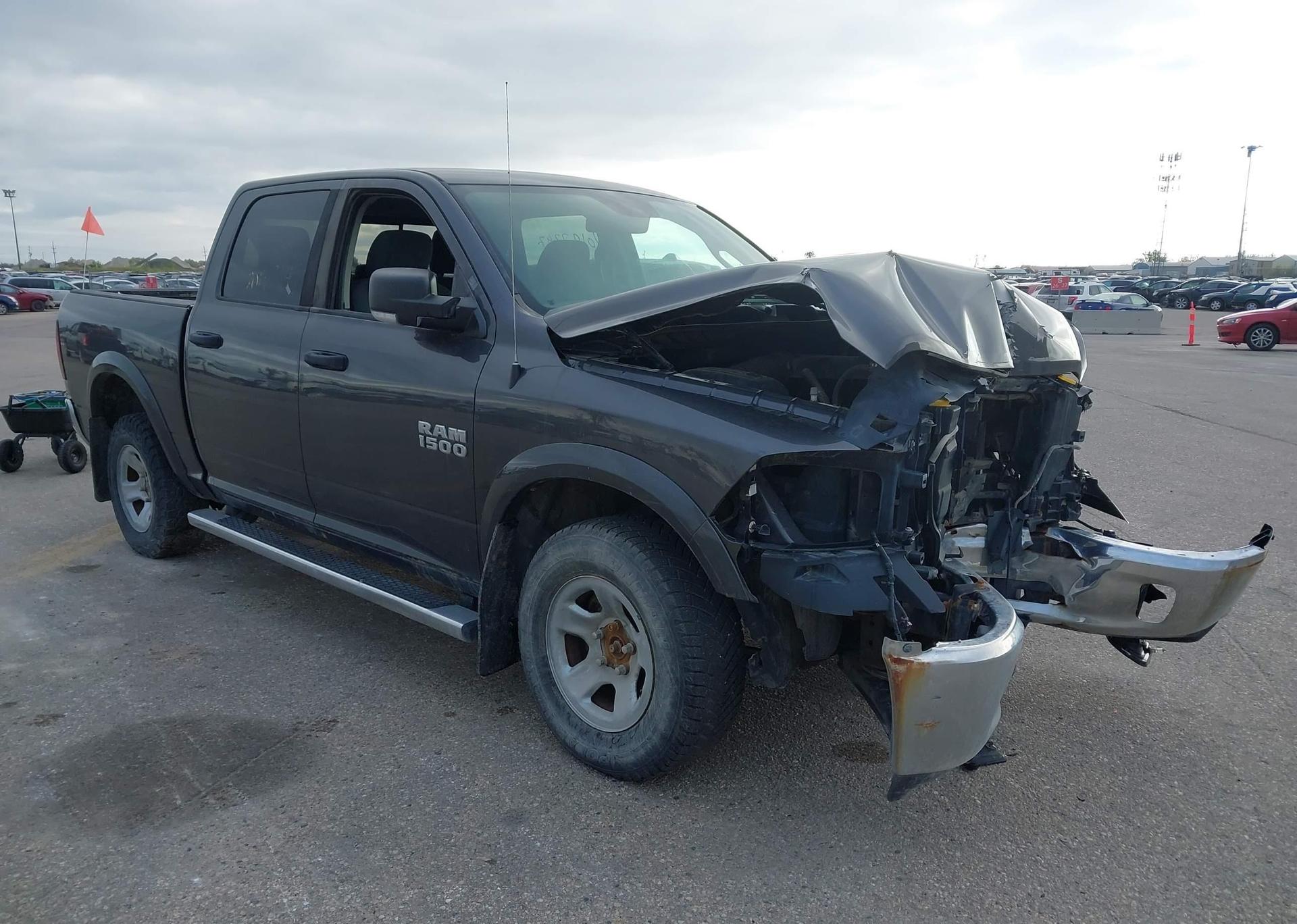 2017 DODGE RAM 1500 SLT CREW CAB