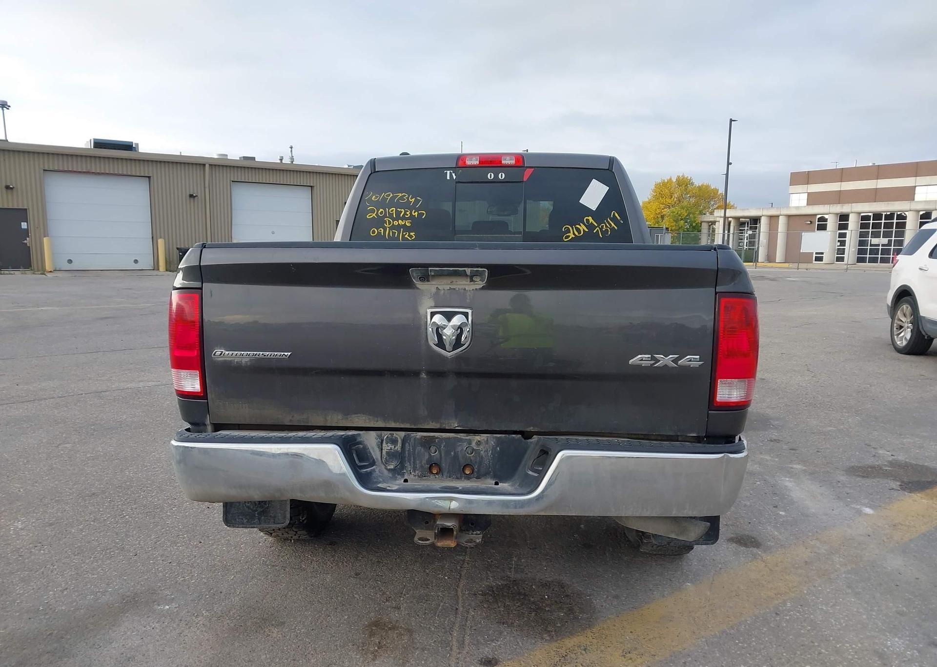 2017 DODGE RAM 1500 SLT CREW CAB