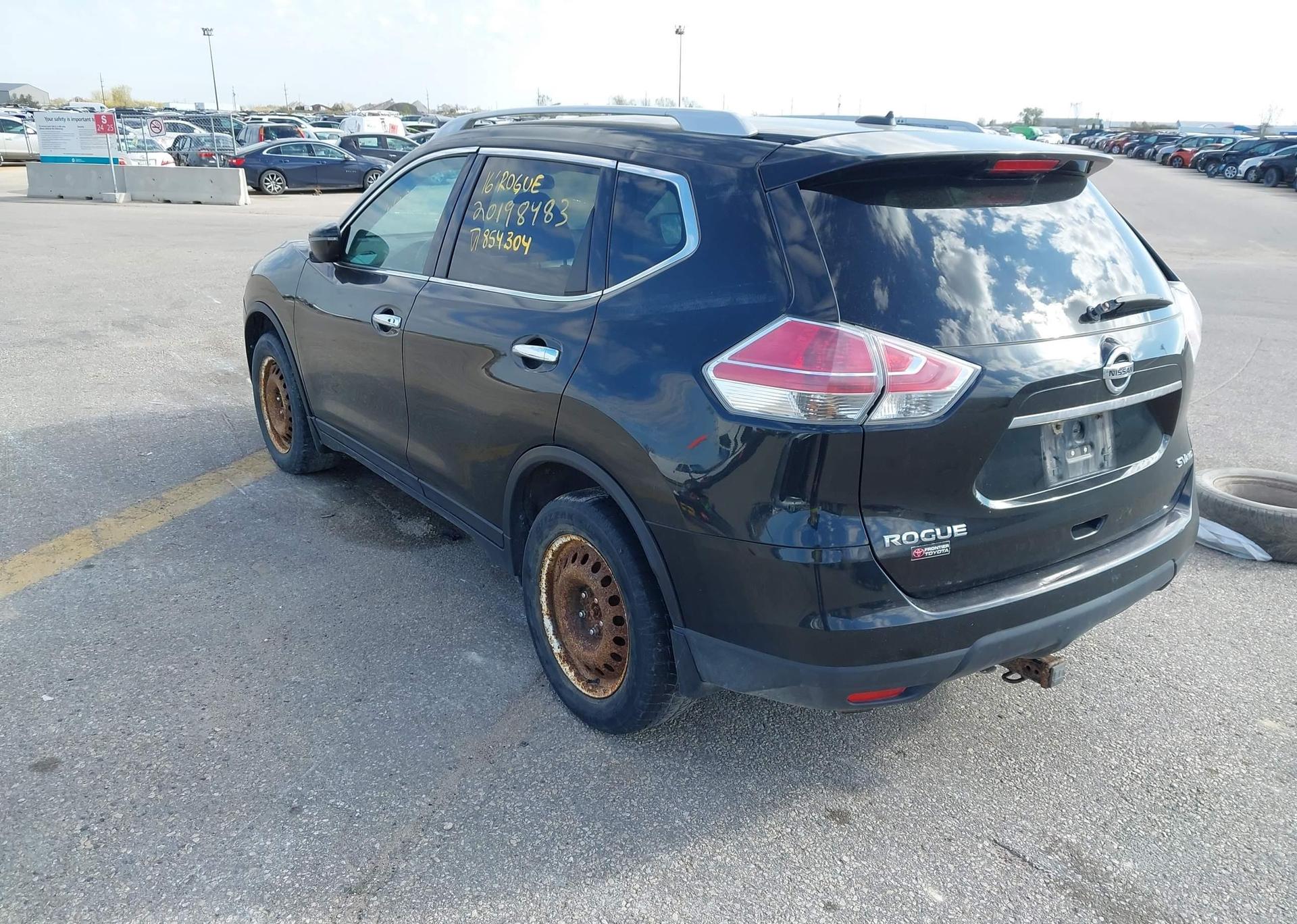 2016 NISSAN ROGUE S